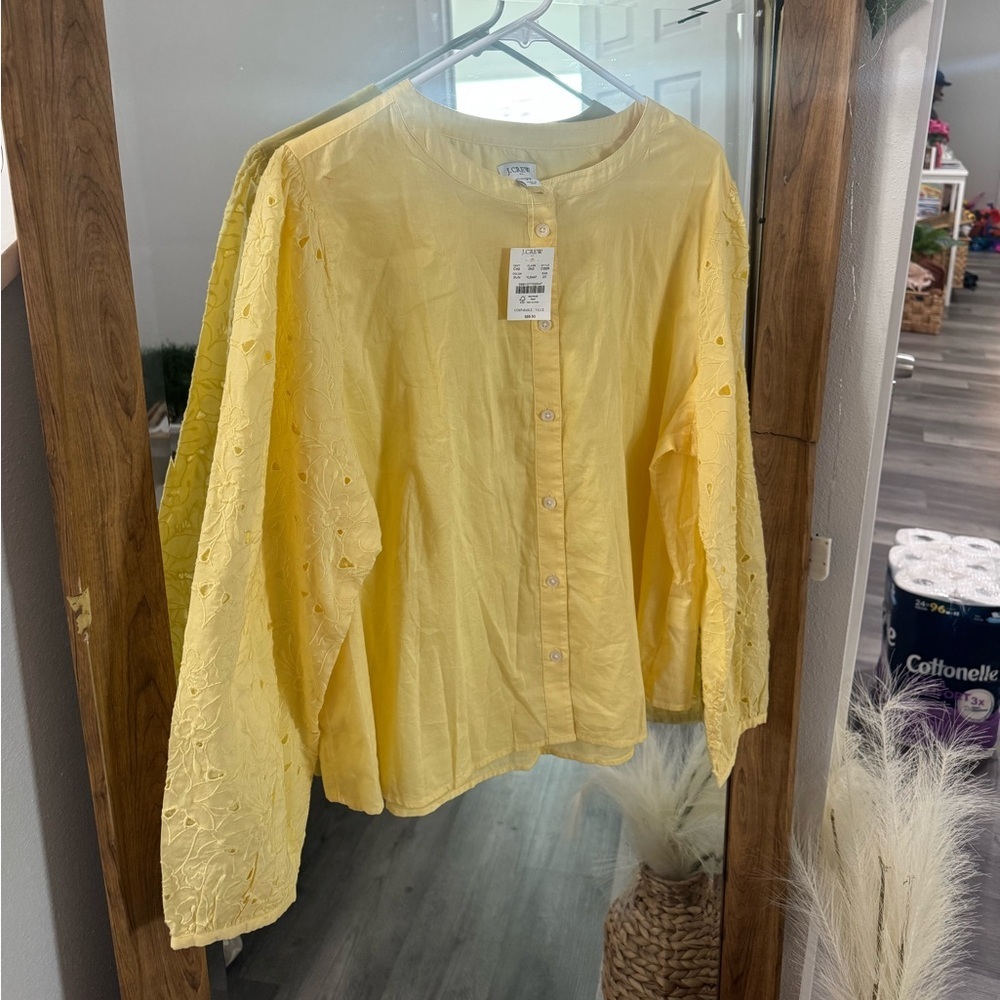 BNWT JCrew BUNDLE- Eyelet Sleeve Button Front Tops - Picture 4 of 7